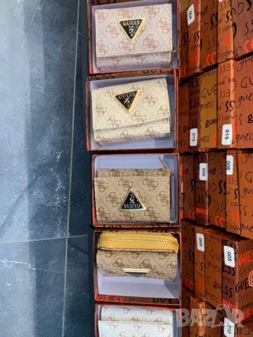 портмонета в кутия chanel ysl saint laurent guess pinko, снимка 2 - Портфейли, портмонета - 50746356