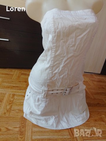 Бяла рокличка с коланче