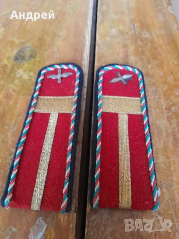 Стари пагони Старшина Школник, снимка 2 - Антикварни и старинни предмети - 47882611