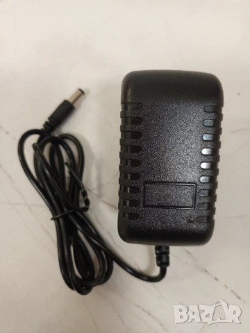 Адаптор, захранване, адаптер 12V 2A, снимка 2 - Захранвания и кутии - 48734445