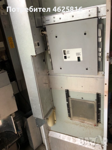 Продавам вендинг автомат за кафе, снимка 2 - Вендинг машини - 54220774