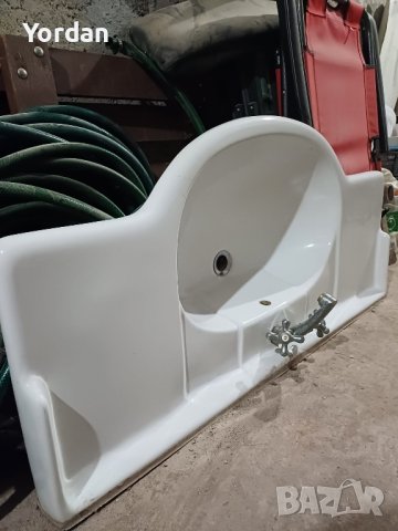 керамична мивка с винтидж смесител 
