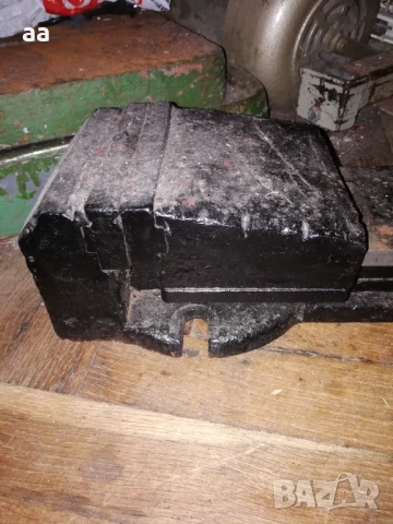 Менгеме за бормашина шлосерско производство преди 89г., снимка 3 - Шевни машини - 32610496