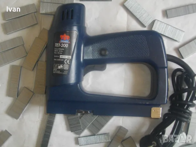 Холандски оригинал ЕЛЕКТРИЧЕСКИ ТАКЕР КОМБИНИРАН СКОБА ПИРОН ИГЛА ДО 16мм Като нов TOP CRAFT TET 200, снимка 2 - Други инструменти - 47761486