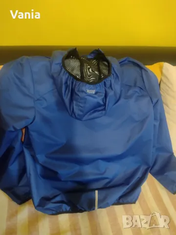 Яке за дъжд , снимка 4 - Якета - 49222012