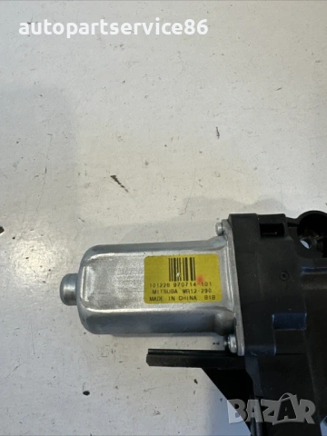 Преден десен мотор за прозорец на врата за Volvo V70 2.0 TDI 163HP (2012) 970714101, снимка 2 - Части - 54005733