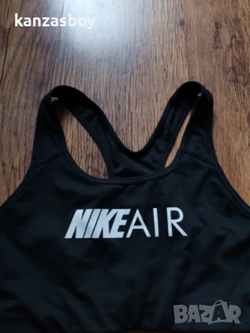 nike sport bra - страхотно дамско бюстие КАТО НОВО М , снимка 2 - Корсети, бюстиета, топове - 50620689