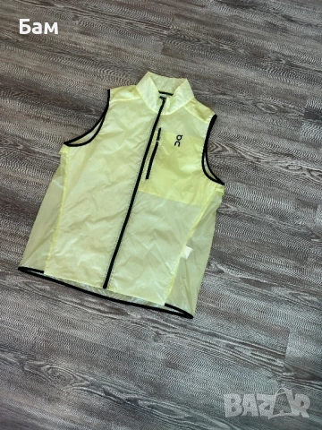 Мъжки!On Cloud Weather Vest размер М, снимка 3 - Други - 54043158