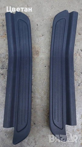 Лайснa за праг на врата за Volvo V40 / S40 1999, снимка 2 - Части - 53927434