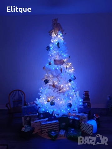 Коледна Снежно бяла или зелена елха с шишарки + пласмасова стойка ТОП ПРЕДЛОЖЕНИЕ