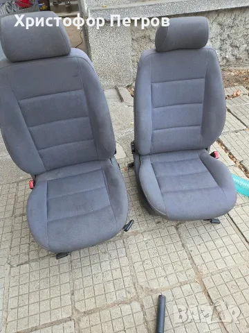 предни седалки за audi a4 b5 