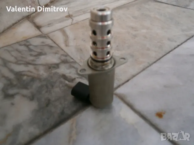 Управляващ маслен клапан  за 2.0 тFSI, снимка 2 - Части - 47862178