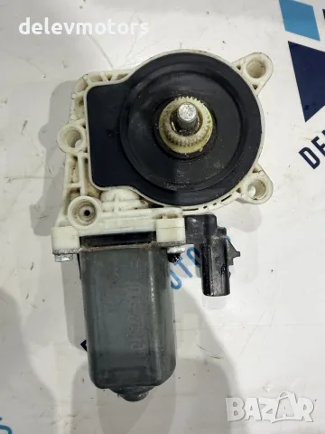 0536011303 предно дясно моторче за ел. стъклоповдигач от Jeep Cherokee (KK) 2.8 CRDI