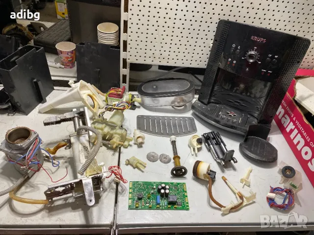 Евтини Части - Krups EA81 Черен без дисплей, снимка 2 - Кафемашини - 49817949