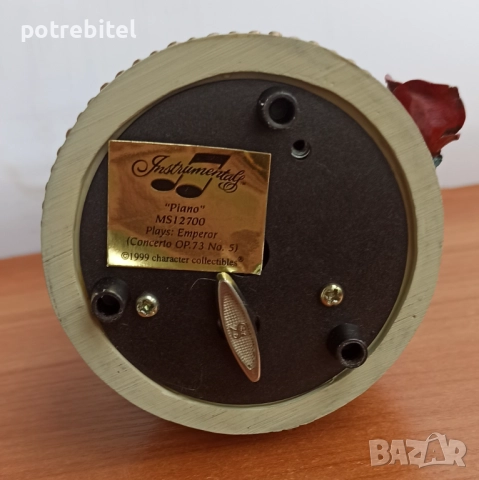 Музикална кутия с пиано / Emperor - за 15 €вро, снимка 4 - Декорация за дома - 52931269