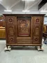 Уникален шкаф от дъбов масив, снимка 1