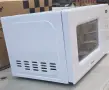 Микровълнова печка Comfee. , снимка 3