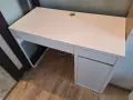 Бяло компютърно бюро IKEA MICKE (105х50 см) – Сглобено, за гр. Пловдив, снимка 3