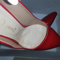Червени лачени обувки , снимка 4 - Дамски обувки на ток - 31616808