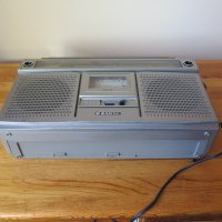 Vintage Sanyo M9922LU Stereo Boombox 80’s , снимка 15 - Радиокасетофони, транзистори - 38512880