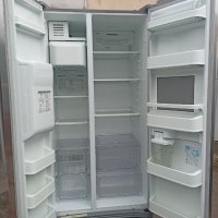 Хладилник LG Side by Side , снимка 2 - Хладилници - 42213208