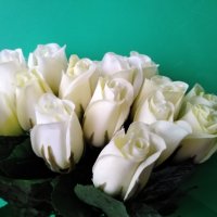  Изкуствени цветя - рози, снимка 2 - Изкуствени цветя - 32013601