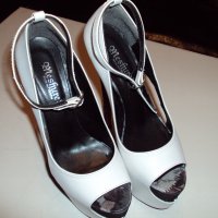  Бели лачени обувки с плат и кожа 18см ток, снимка 4 - Дамски обувки на ток - 29922149