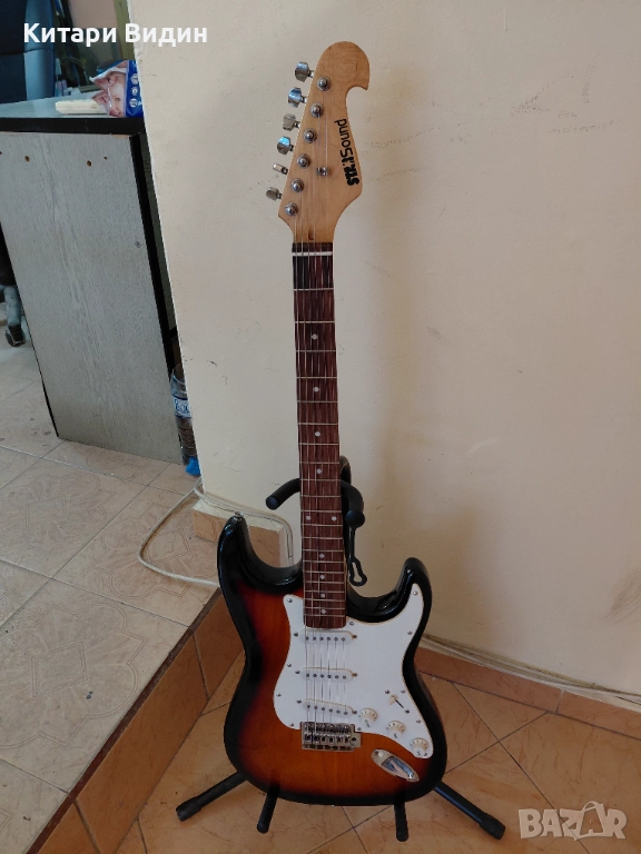 Продавам електрическа китара Star Sound , снимка 1
