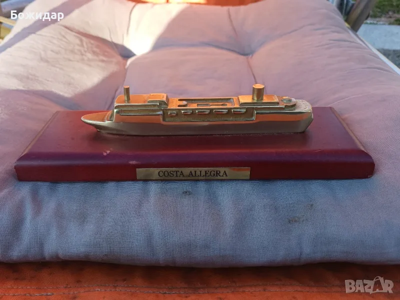 Позлатен кораб за Декорация. Франция., снимка 1