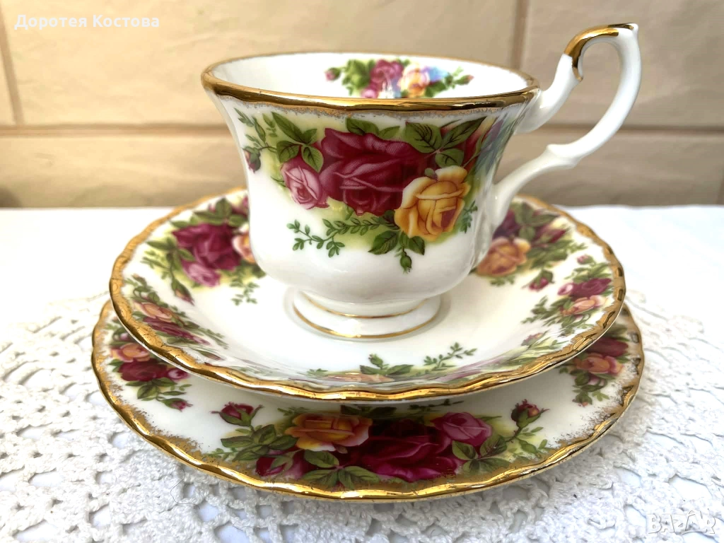 ROYAL ALBERT красив троен сет за чай или дълго кафе от костен порцелан от Англия, снимка 1