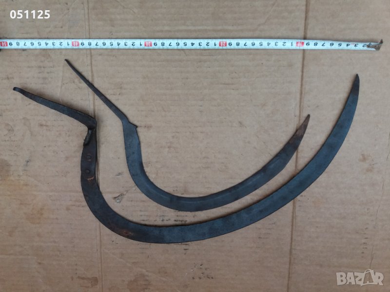 комплект от два жътварски сърпа , снимка 1