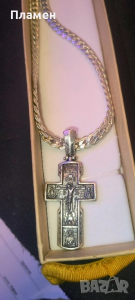 Сребърният синджир е с медальон или кръст, снимка 1