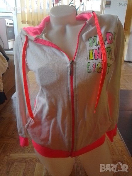 Подарявам 🍬Sollevarsi🍬Спортно горнище в бяло и искрящо розово, снимка 1