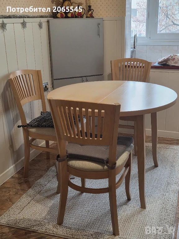 Маса и четири стола за кухня, снимка 1