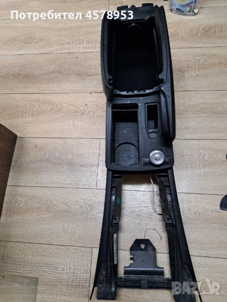 Контролер навигация + централен панел и подлакътник за Mercedes W204, снимка 1