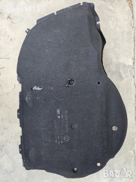 Оригинална предпазна кора под легенчето на резервната гума за VW Arteon, снимка 1