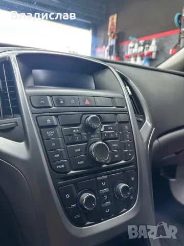 Opel Astra 1.4 Turbo LPG, снимка 10 - Автомобили и джипове - 55978566