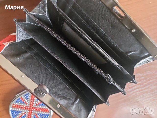 Подаръчен комплект портфейл и огледалце, снимка 2 - Портфейли, портмонета - 38945223