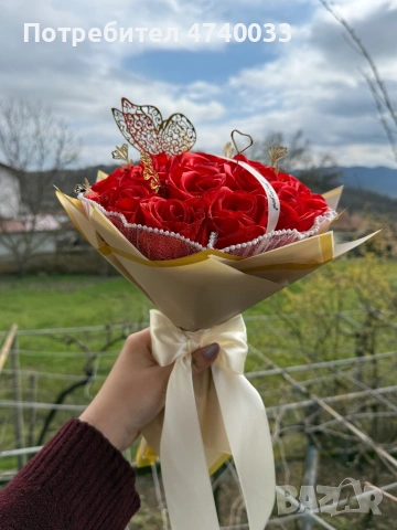 Сатенен букет, снимка 3 - Изкуствени цветя - 54053579