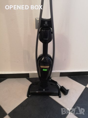 Вертикална прахосмукачка 2in1 Electrolux Pure Q9 PQ91-40GG, 45W, 21.6V, Автономия 51 мин, Сив, снимка 7 - Прахосмукачки - 40051975