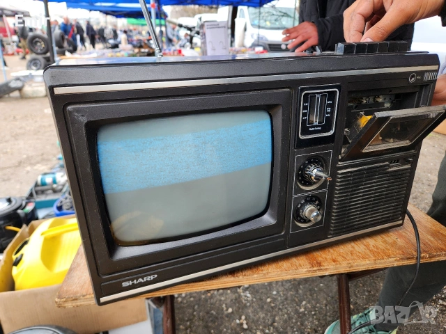 Продавам телевизор Sharp 