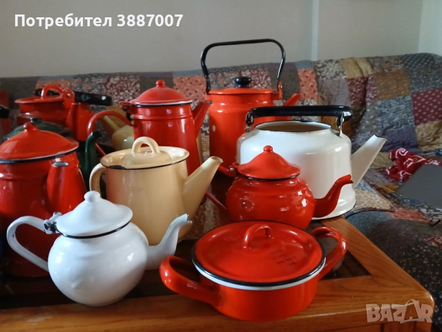 Ретро/Соц/Емайлирани Чайници, снимка 9 - Антикварни и старинни предмети - 52361171