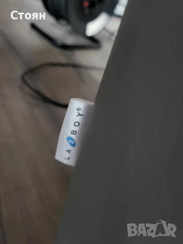 Сив кожен фотьойл за възрастни хора с ел. релакс механизъм La-z-boy, снимка 6 - Дивани и мека мебел - 44605844