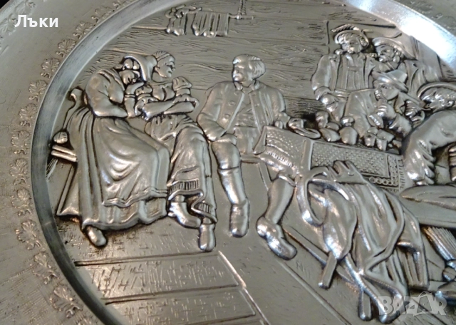 Калаена чиния с картина Сватосване,калаена сватба,19 см. , снимка 4 - Антикварни и старинни предмети - 52776510