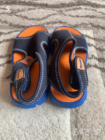 Сандали Champion 27 номер, снимка 3 - Детски сандали и чехли - 53946317