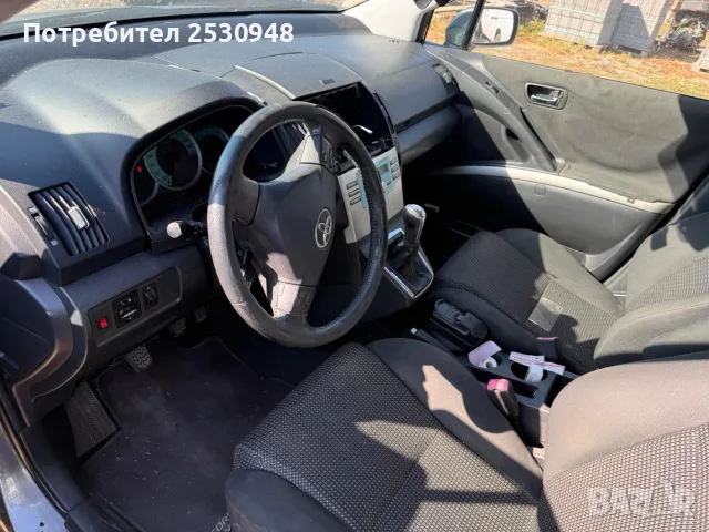 Toyota Corolla Verso 2.2 D-CAT На части, снимка 7 - Автомобили и джипове - 56416510