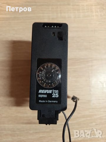 Светкавица за фотоапарат"Revue"tron express 25, снимка 4 - Светкавици, студийно осветление - 49333977