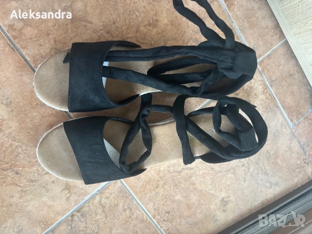 Сандали Нови, снимка 2 - Сандали - 50942255