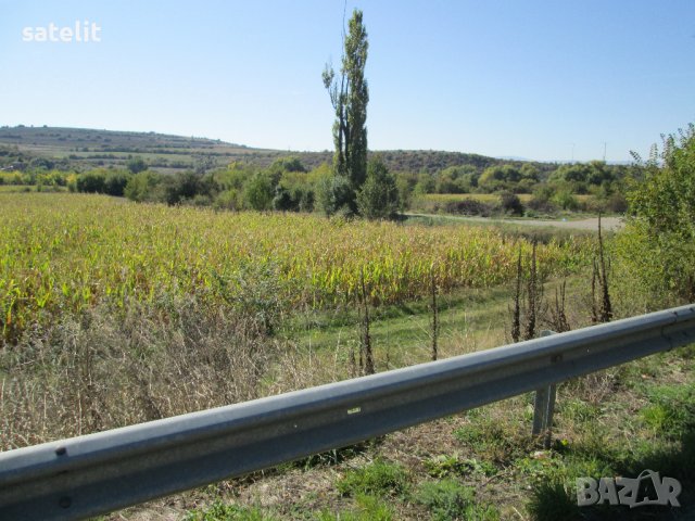 Продавам имот в землището на село Горна Малина директно до главен път, снимка 4 - Земеделска земя - 37381522