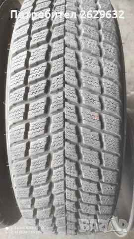 Зимни гуми 225x65x17, снимка 2 - Гуми и джанти - 48349168